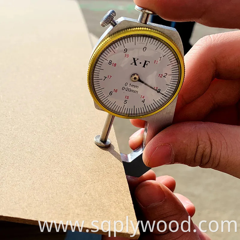 Plain/Laminated/Slot/UV/Veneer/Melamine MDF for Furniture